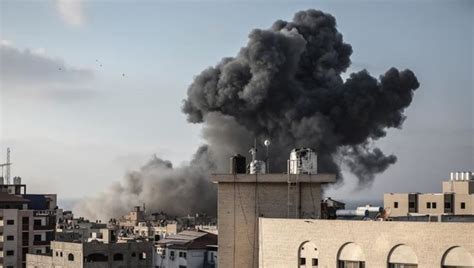 İ­s­r­a­i­l­­d­e­n­ ­G­a­z­z­e­­y­e­ ­h­a­v­a­ ­s­a­l­d­ı­r­ı­l­a­r­ı­